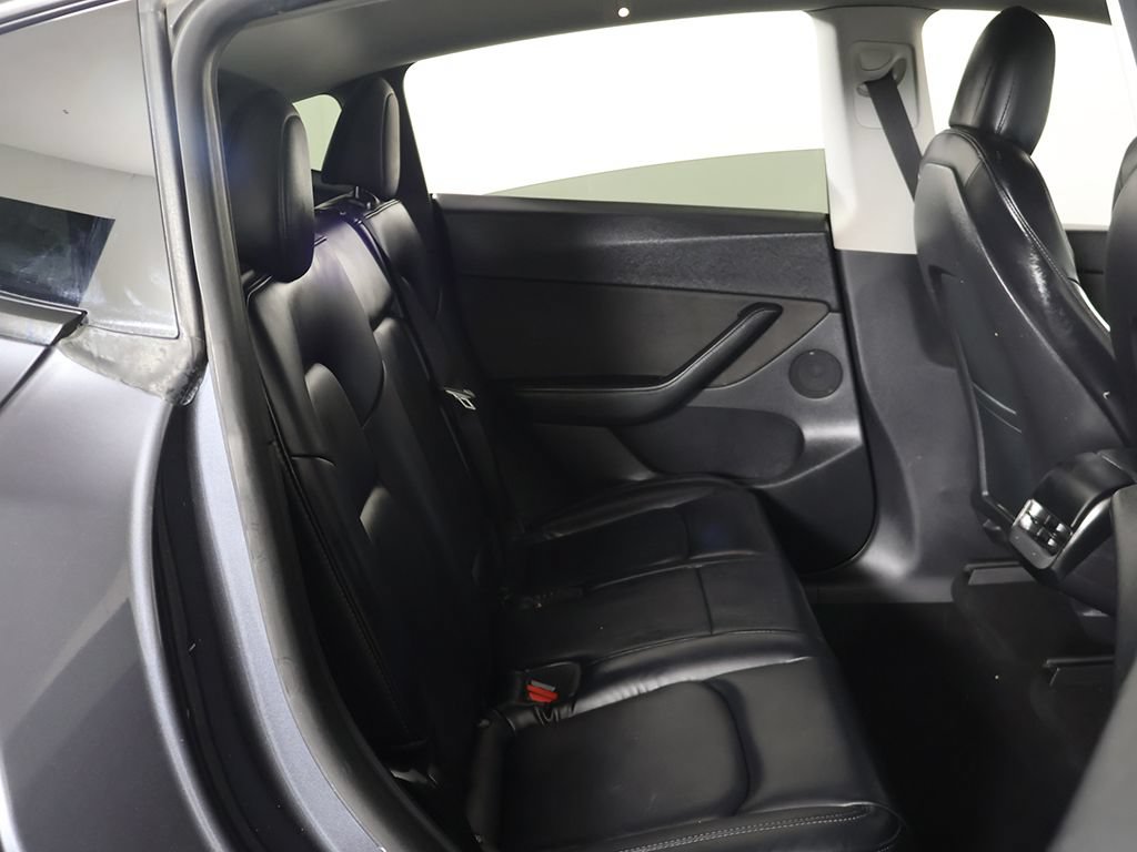 Used 2020 Tesla Model Y Long Range AWD/4WD image 32