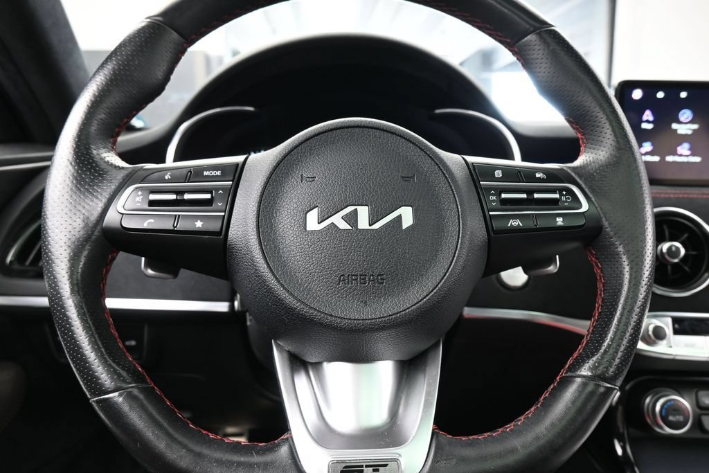Used 2023 Kia Stinger GT2 AWD/4WD image 35