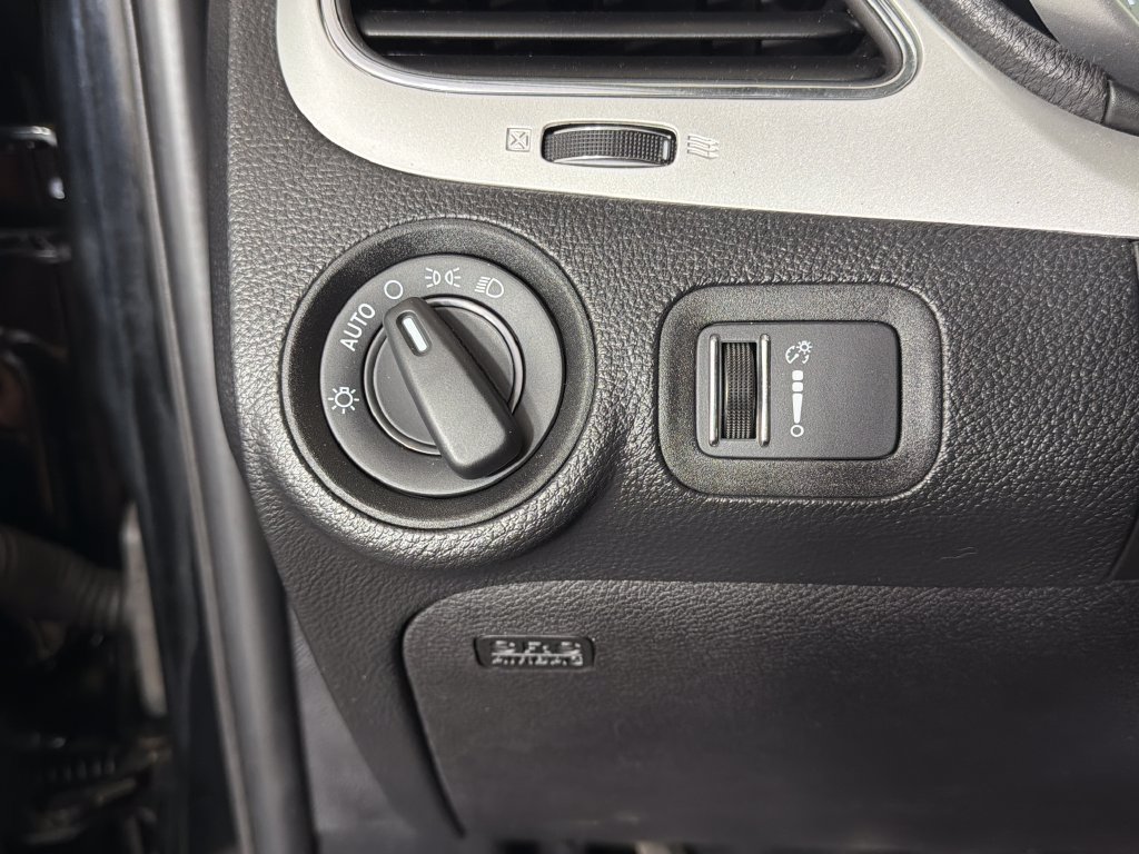 Used 2019 Dodge Journey SE FWD image 13