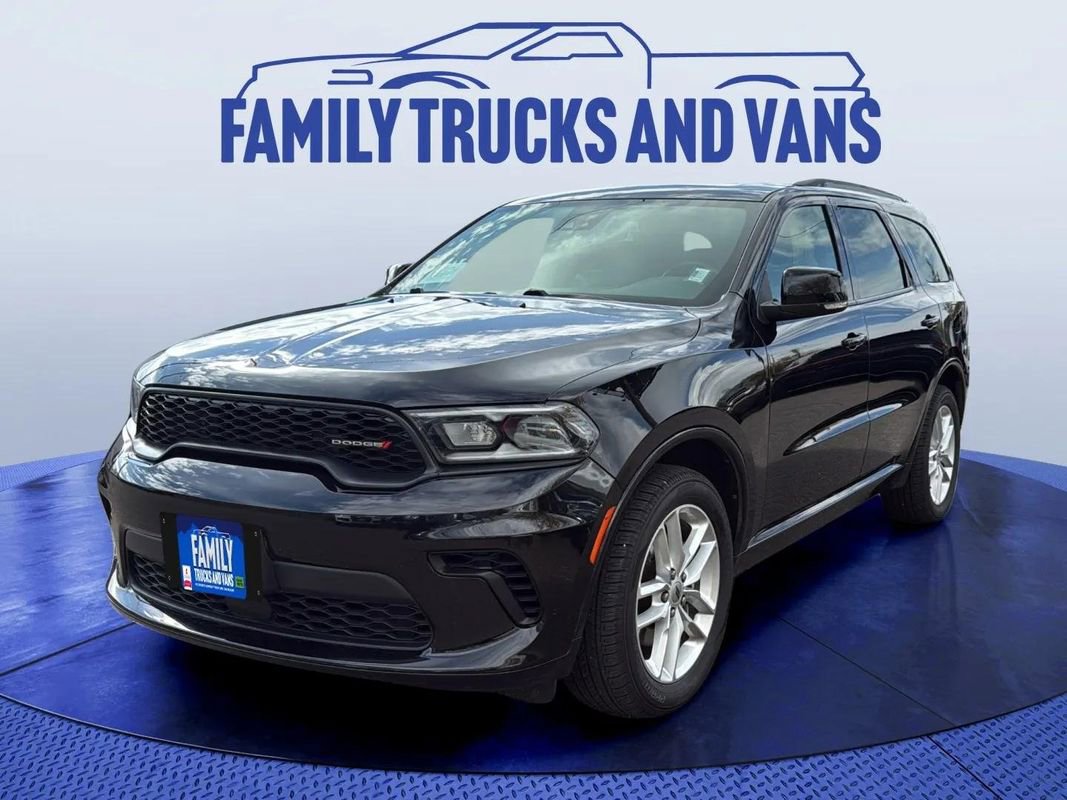 Used 2024 Dodge Durango GT image 1
