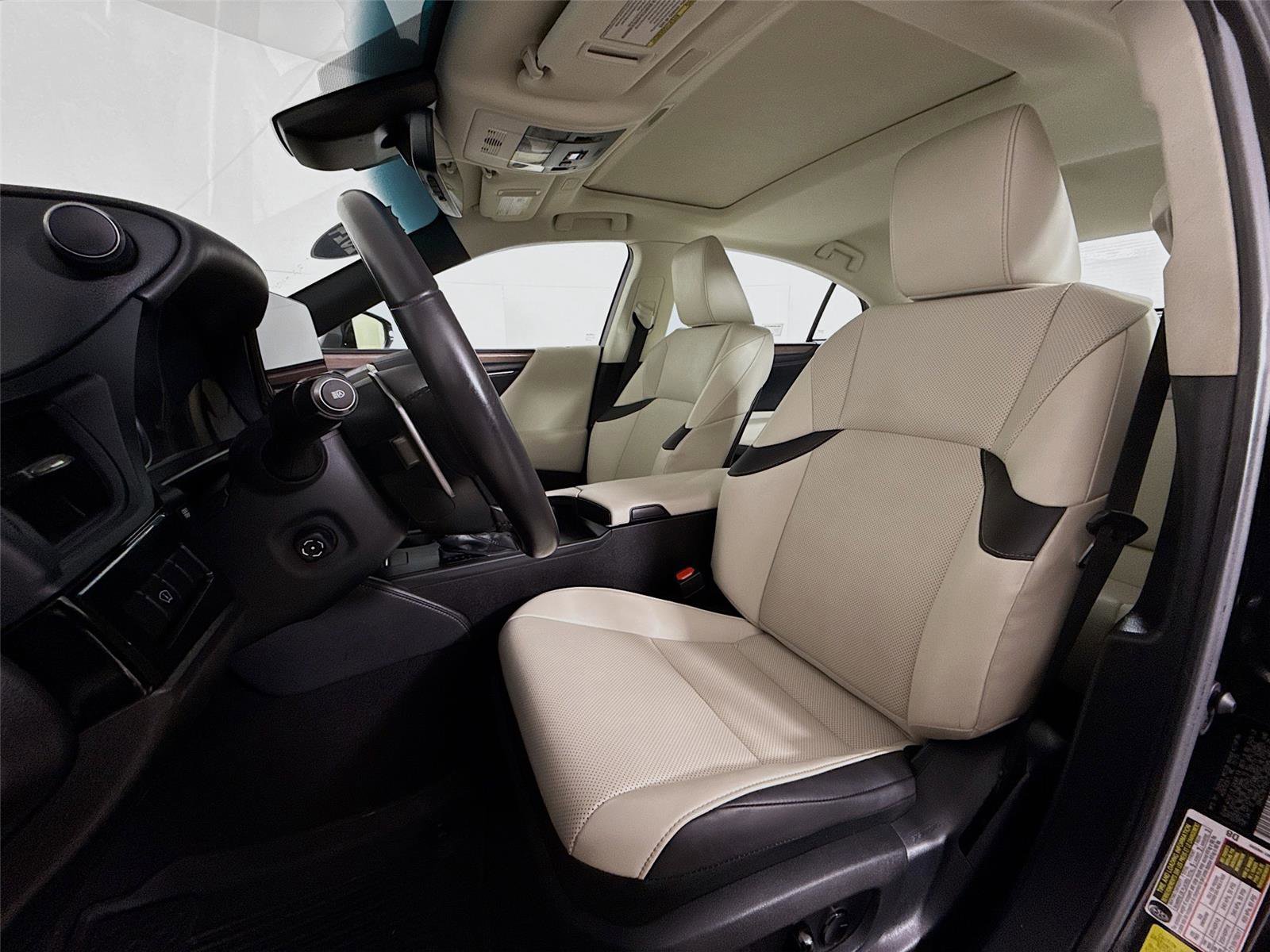 Used 2024 Lexus ES 350 w/ Premium Package image 20