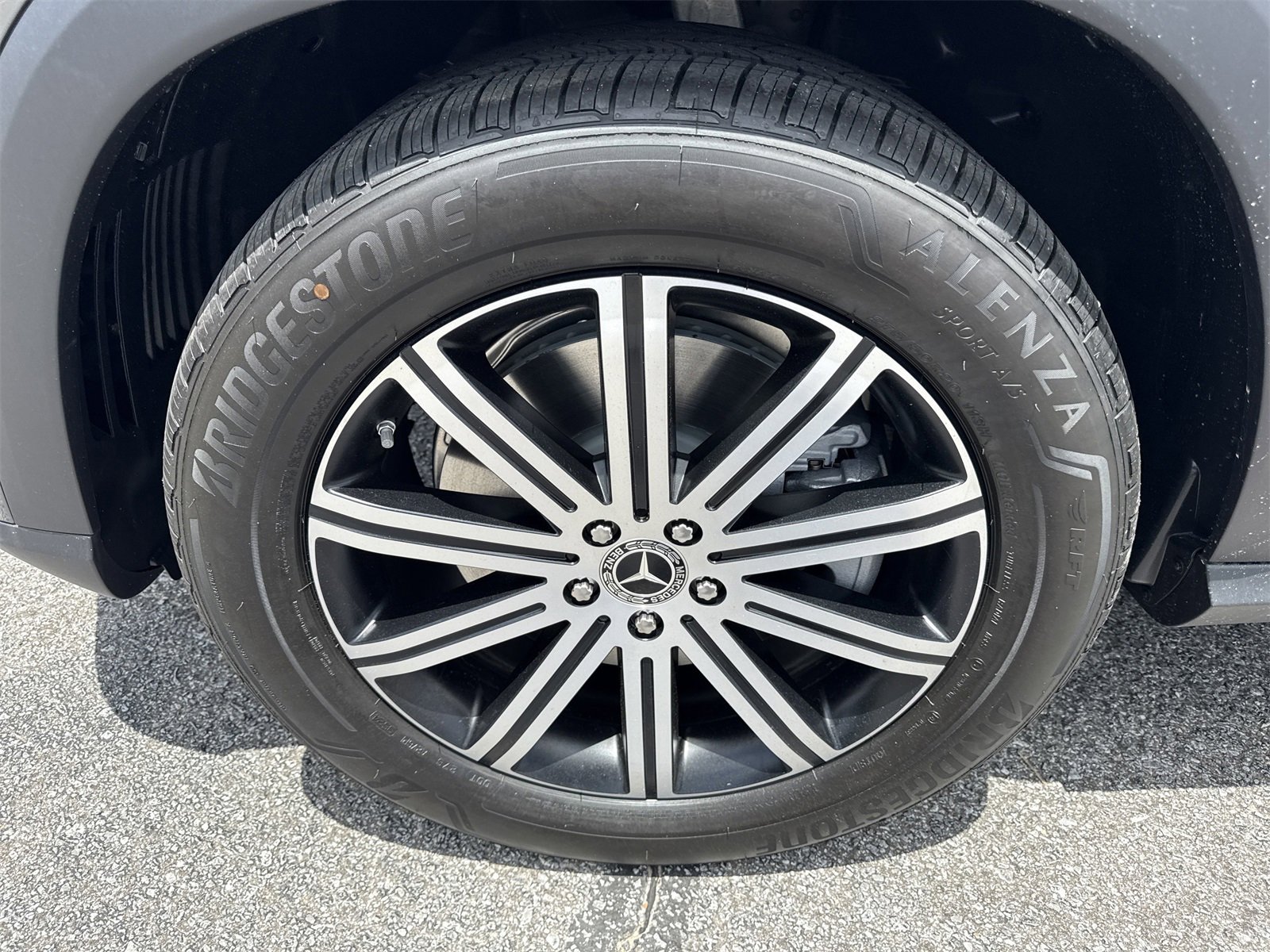 New 2025 Mercedes-Benz GLE 450e 4MATIC image 9