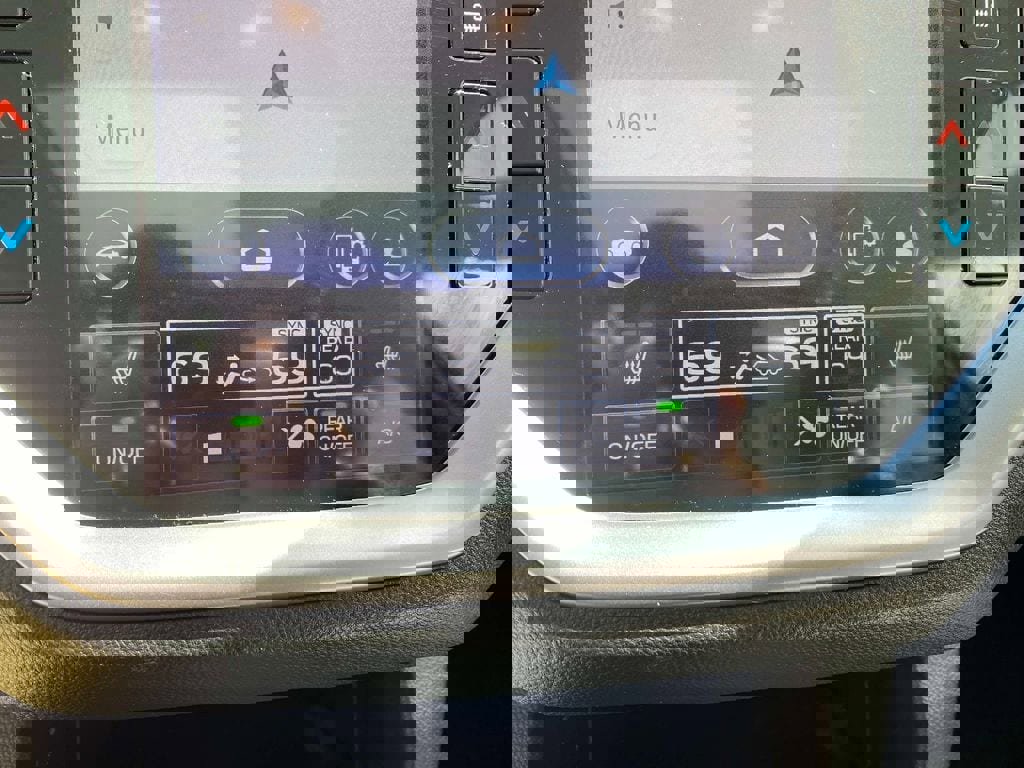 Certified 2023 Subaru Ascent Limited w/ Technology Package image 16