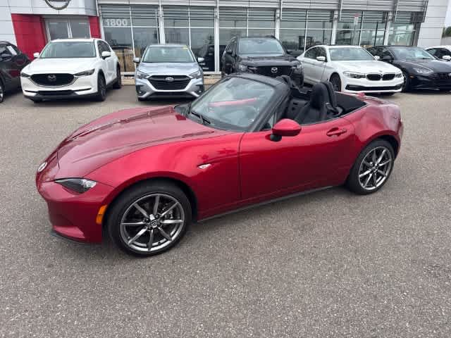 Used 2023 MAZDA MX-5 Miata Grand Touring RWD image 24