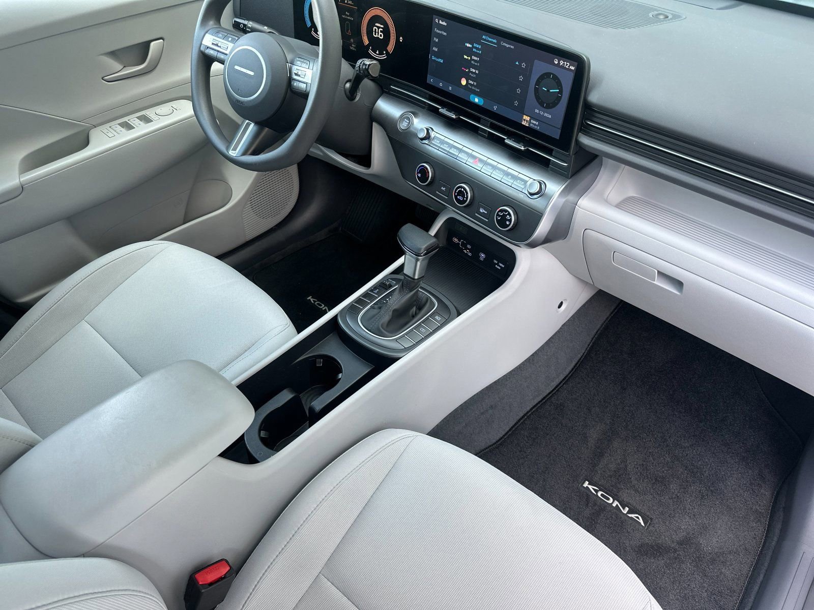 Certified 2025 Hyundai Kona SE AWD/4WD image 16