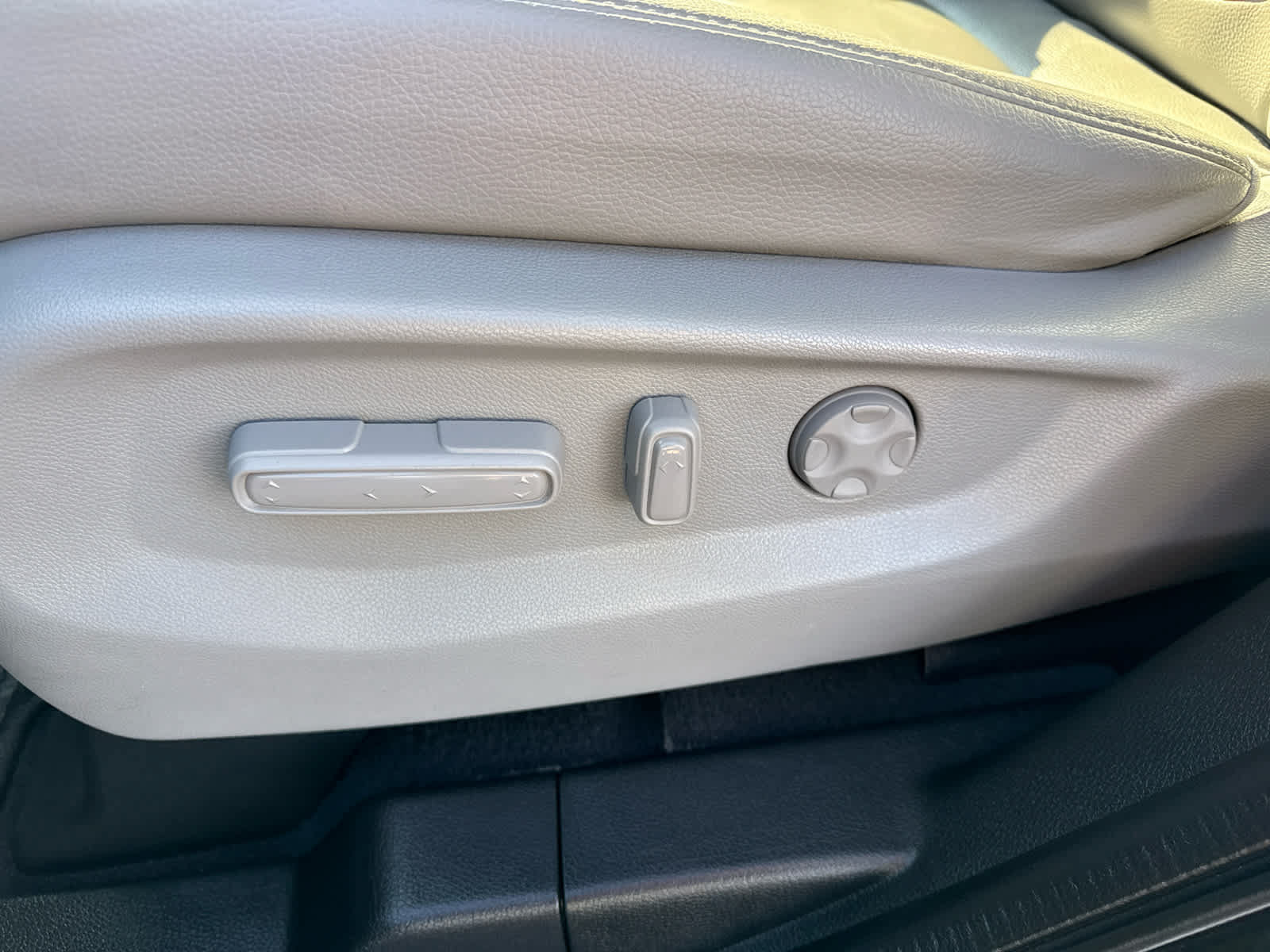 Used 2018 Honda Odyssey EX-L image 12