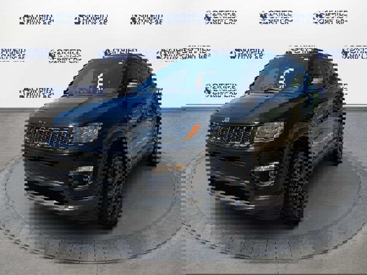 Used 2021 Jeep Compass Latitude image 2