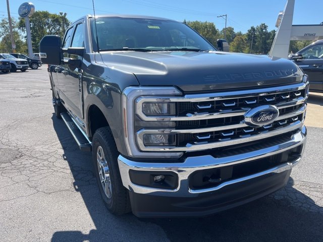 New 2026 Ford F350 Lariat image 3