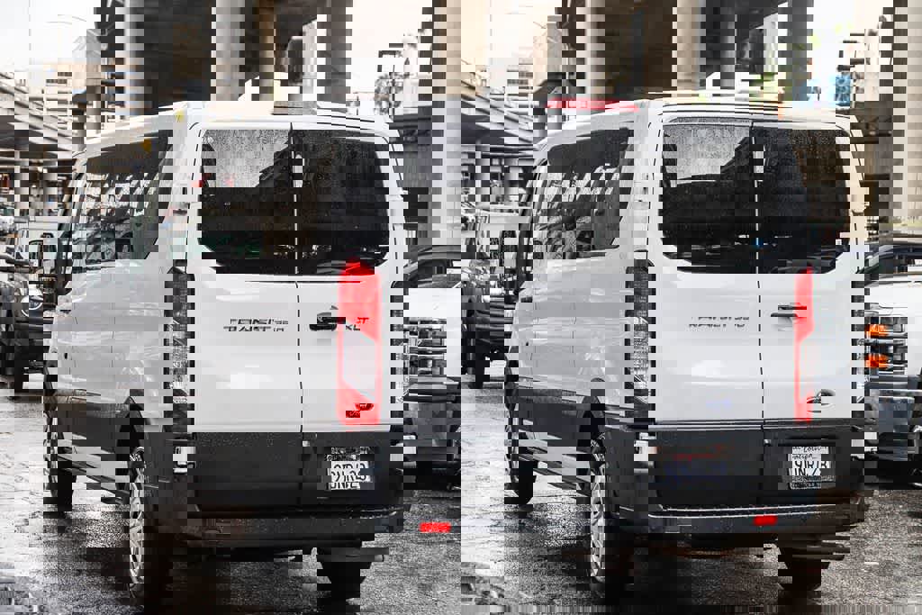 Used 2023 Ford Transit 350 XLT image 6