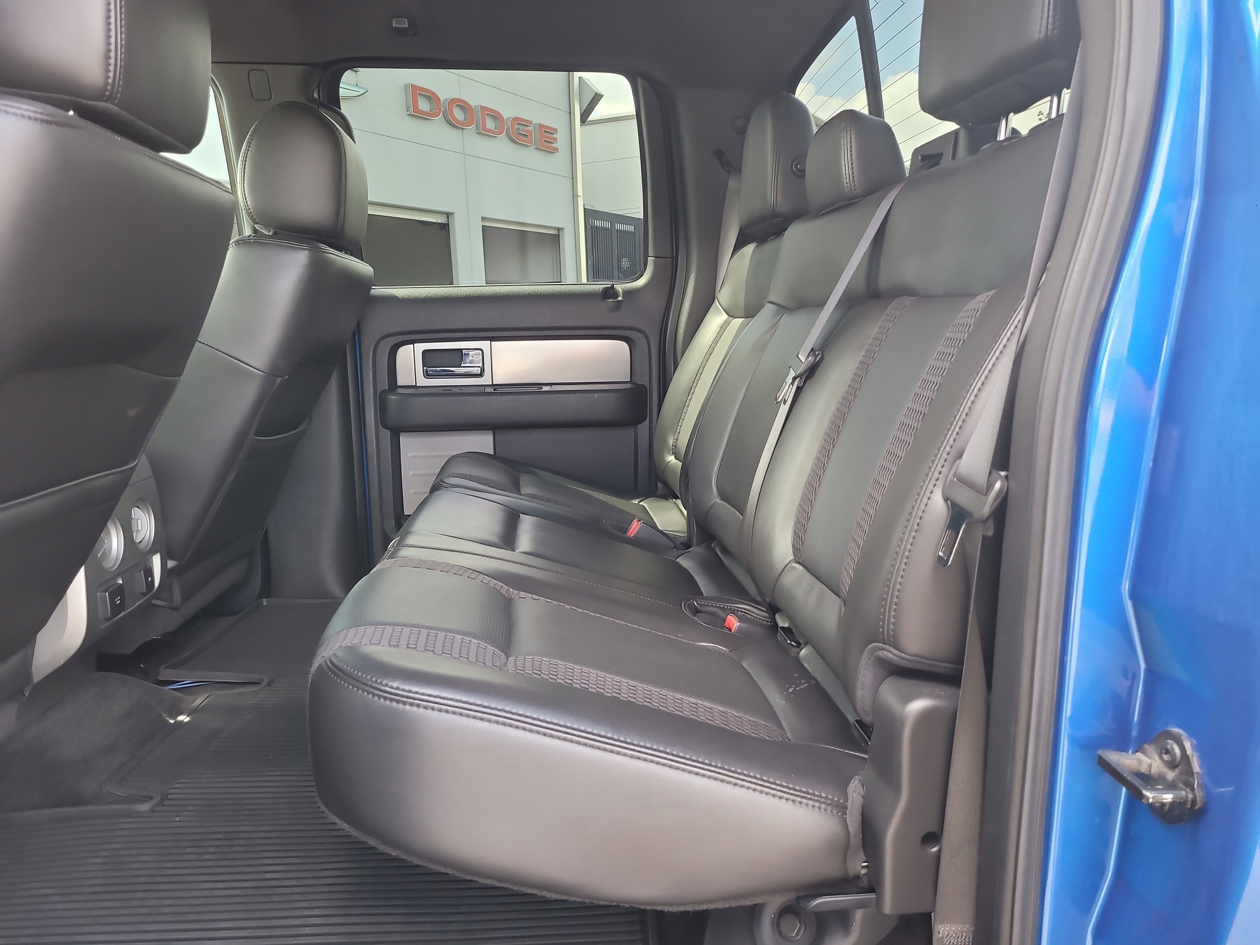 Used 2013 Ford F150 Raptor image 13