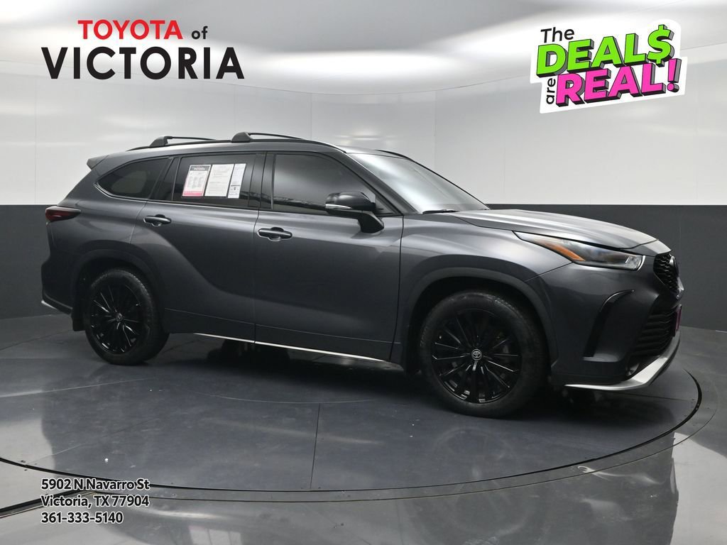 Used 2024 Toyota Highlander XSE FWD image 1