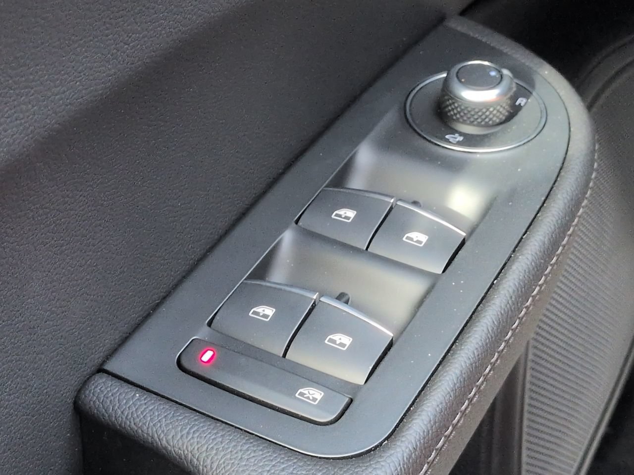 New 2026 Alfa Romeo Giulia w/ Driving Assist Package RWD image 23