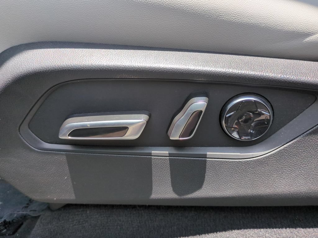 Used 2023 Acura MDX FWD w/ Technology Package image 16