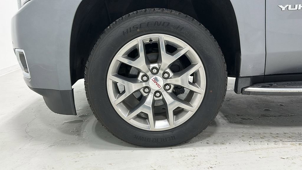 Used 2020 GMC Yukon XL SLE w/ SLE Value Package image 16