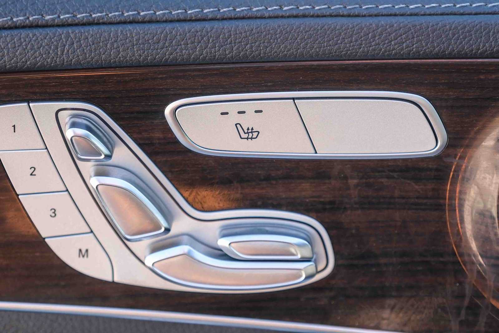 Used 2017 Mercedes-Benz C 300 Sedan image 22
