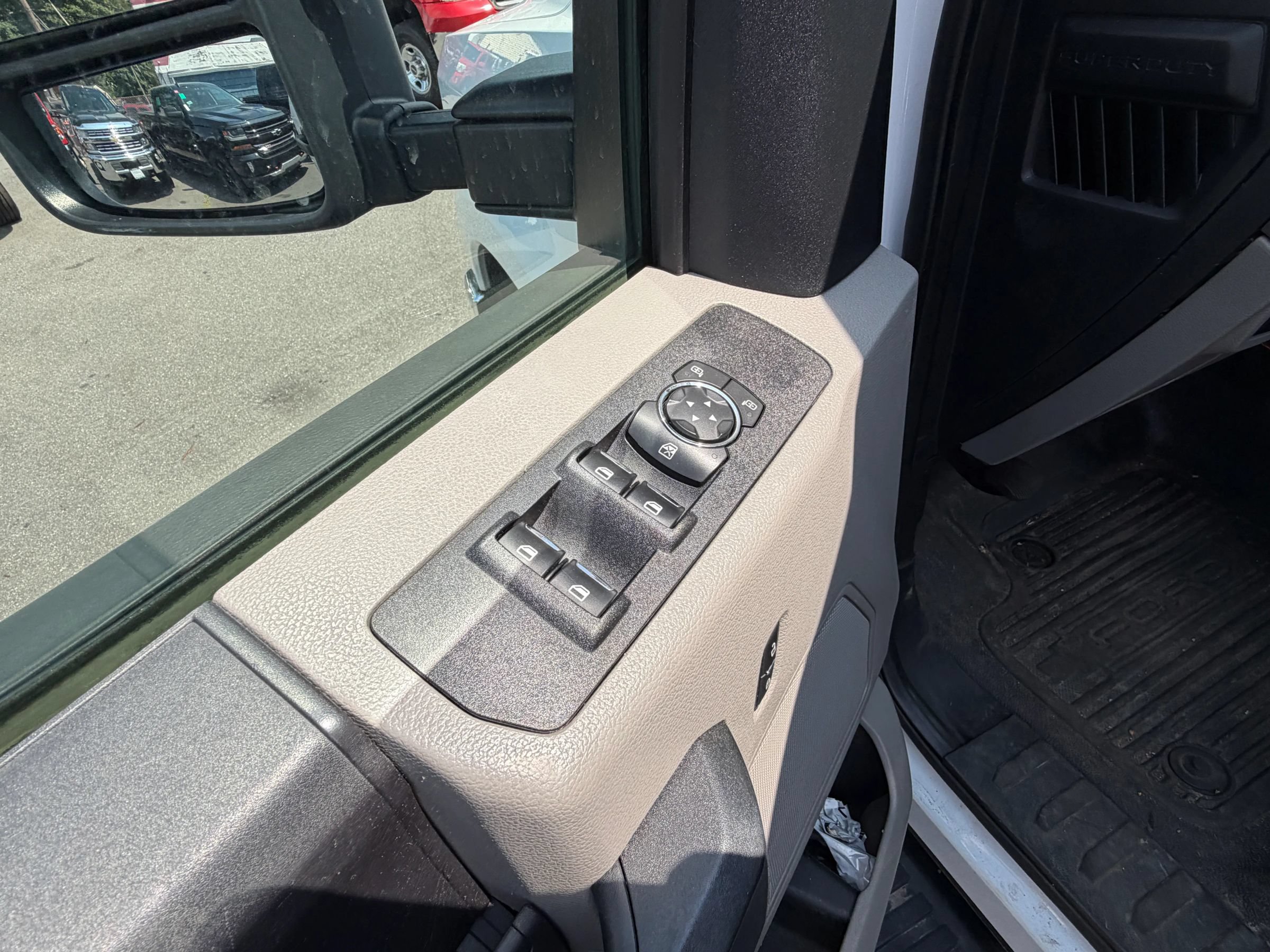 Used 2019 Ford F350 XL w/ XL Value Package AWD/4WD image 7