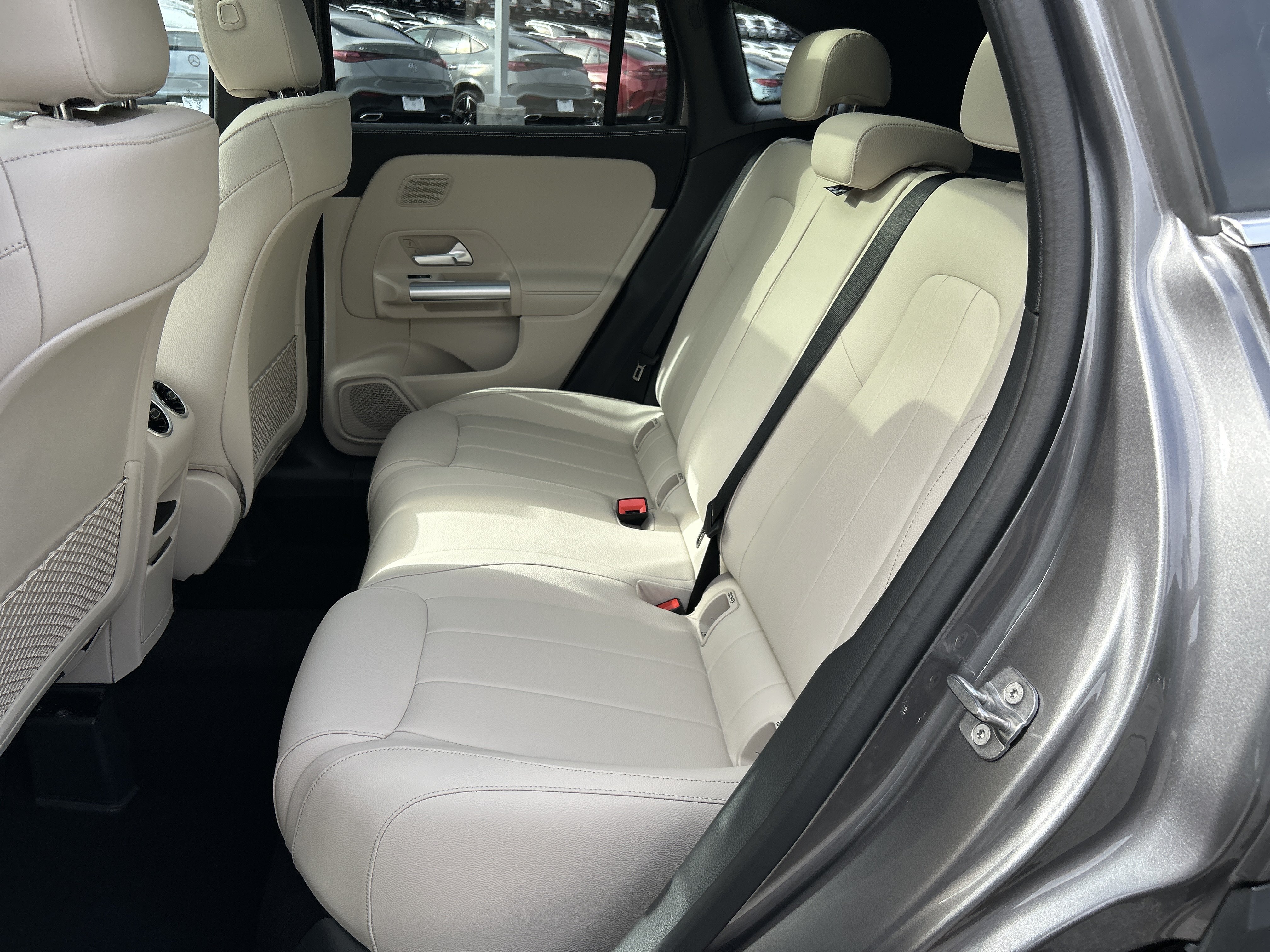New 2026 Mercedes-Benz GLA 250 image 36