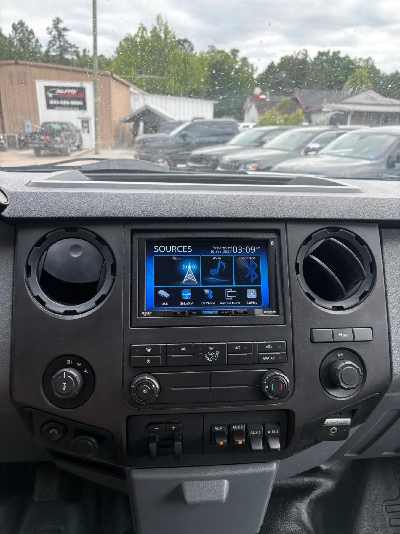 Used 2015 Ford F250 XL w/ Power Equipment Group AWD/4WD image 12