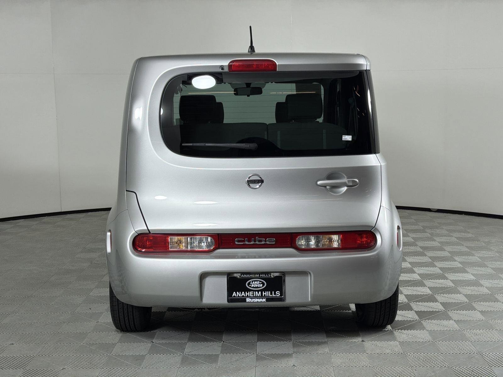 Used 2010 Nissan Cube 1.8 S w/ Interior Designer Pkg image 4