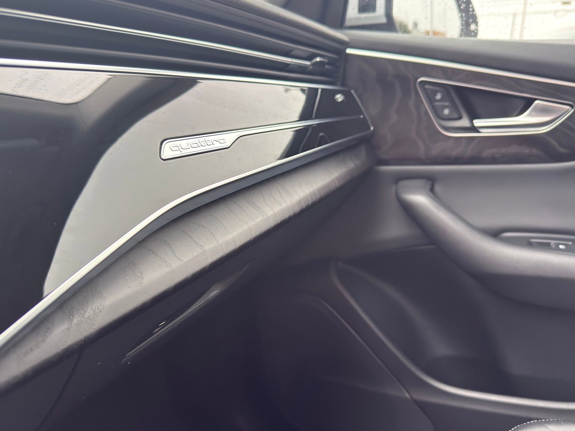 Used 2023 Audi Q8 Premium w/ Convenience Package image 19