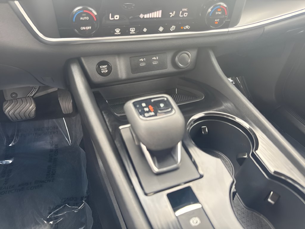 Used 2026 Nissan Rogue SV AWD/4WD image 13