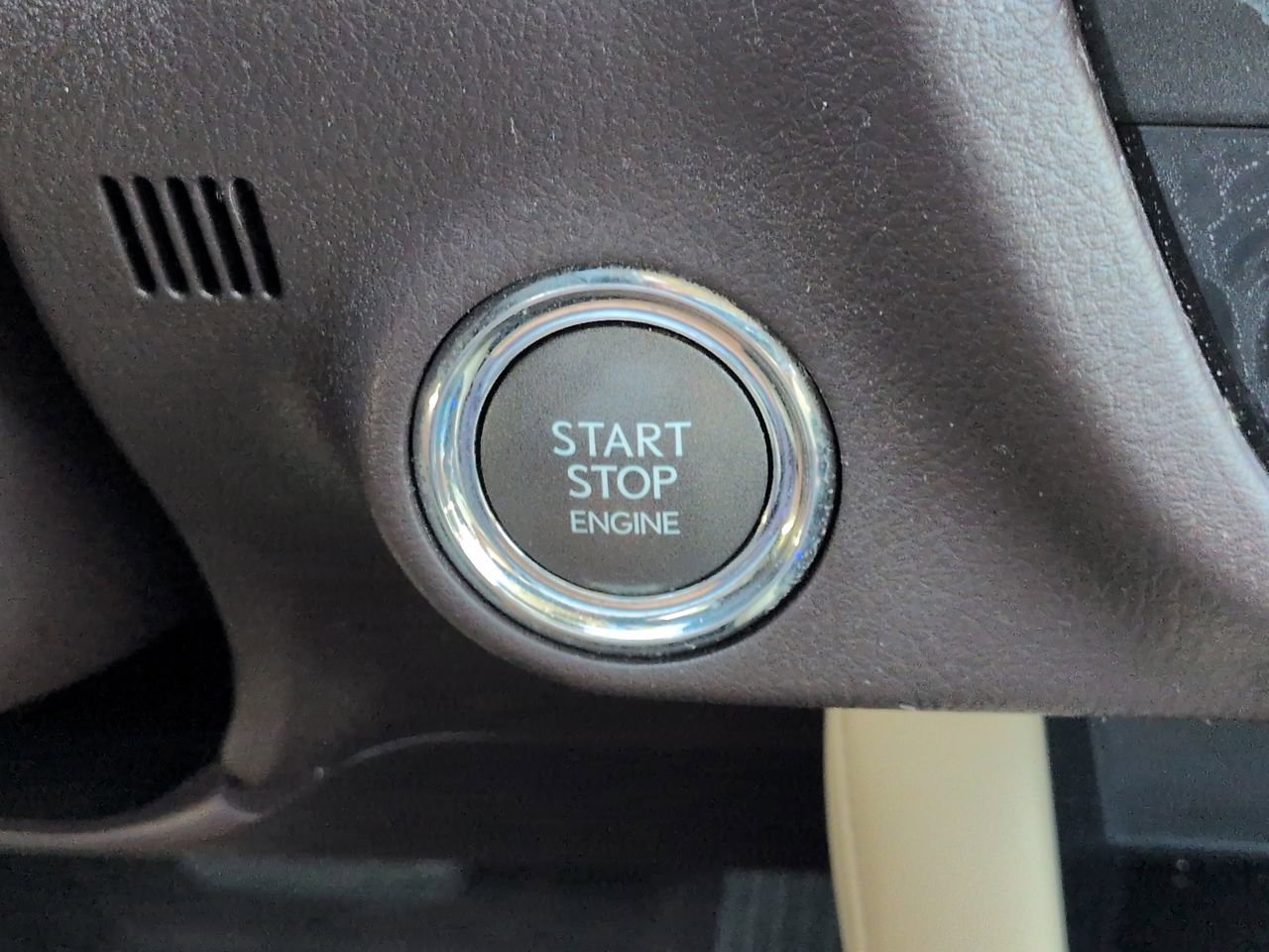 Used 2019 Lexus RX 350L AWD image 31