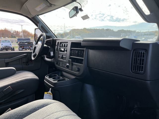 New 2025 GMC Savana 3500 w/ Power Convenience Package image 25