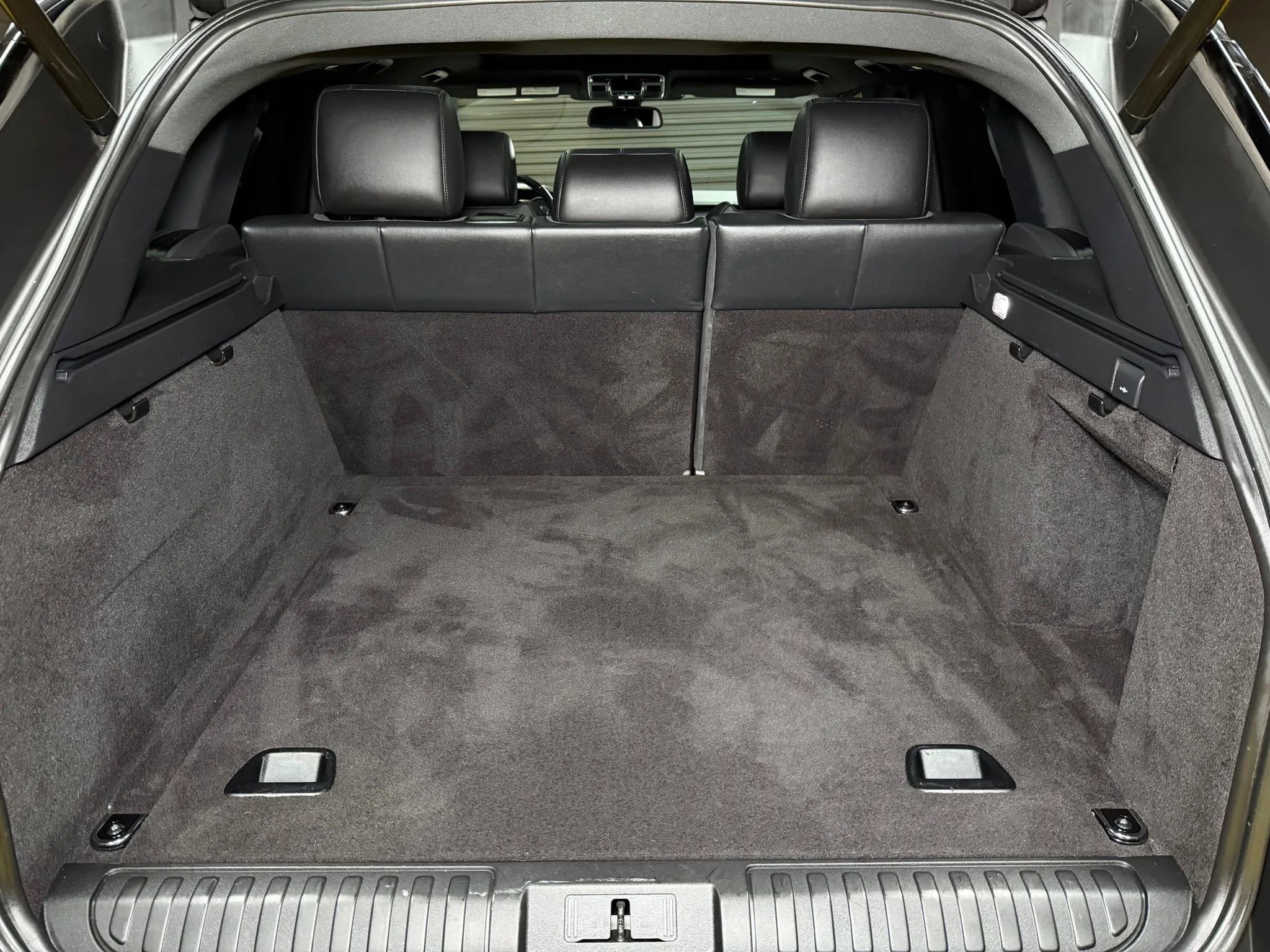 Used 2014 Land Rover Range Rover Sport SE image 41