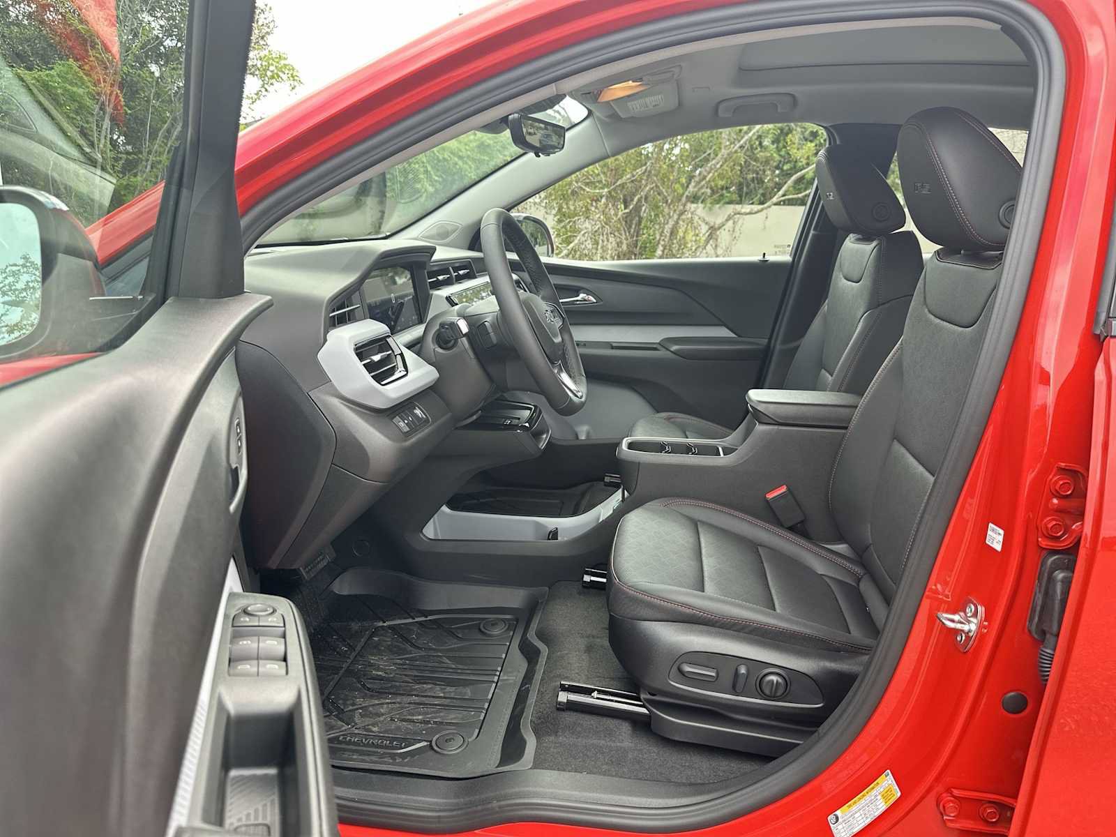 New 2027 Chevrolet Bolt RS w/ Technology Package FWD image 2