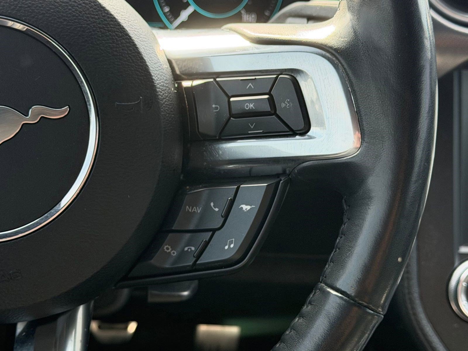 Used 2018 Ford Mustang GT Premium w/ Equipment Group 401A RWD image 25