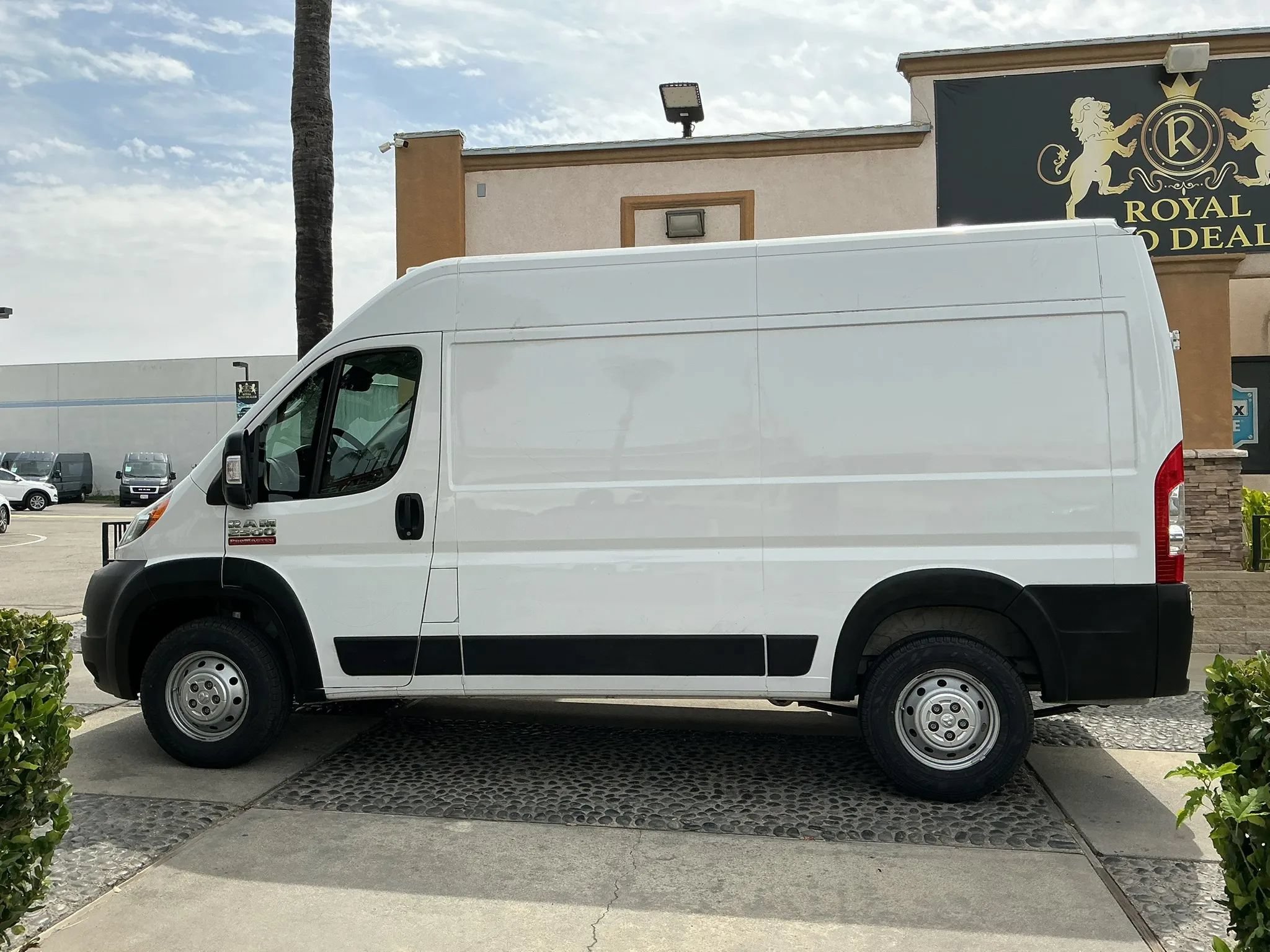 Used 2022 RAM ProMaster 2500 FWD image 8