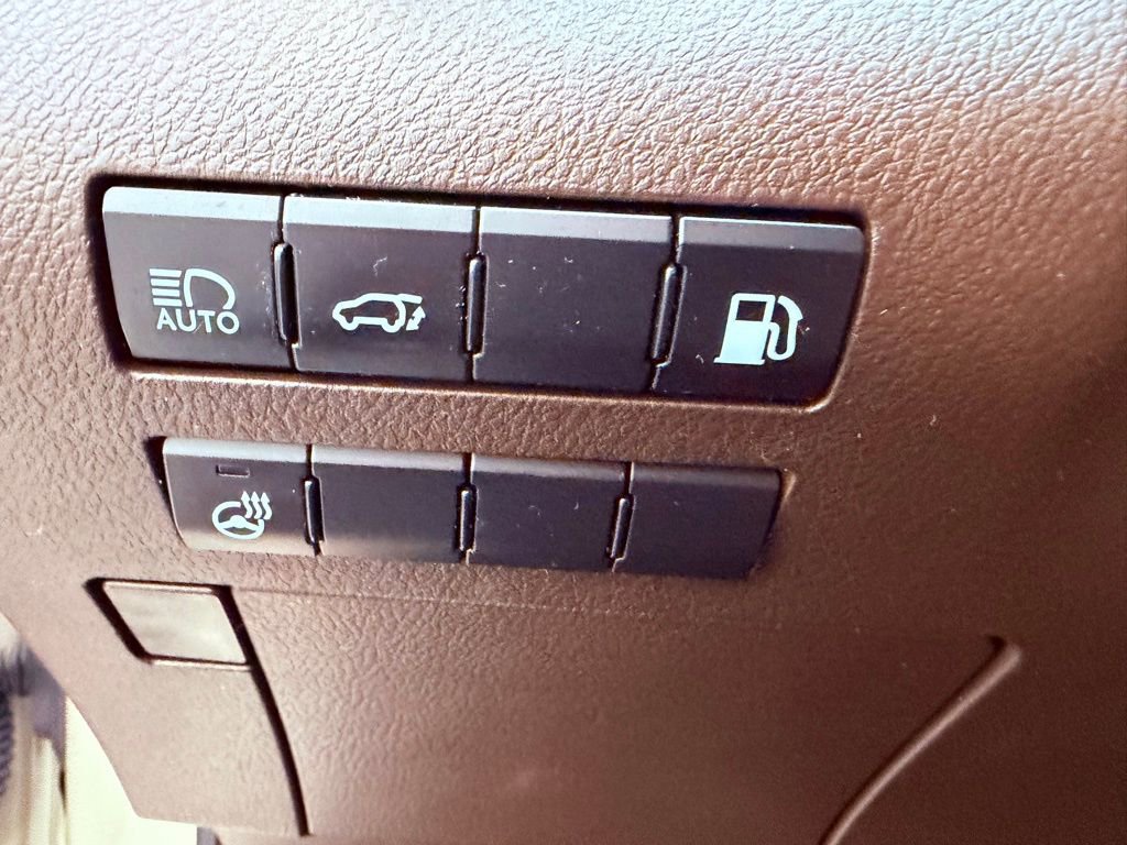 Used 2018 Lexus RX 450h AWD w/ Premium Package image 21