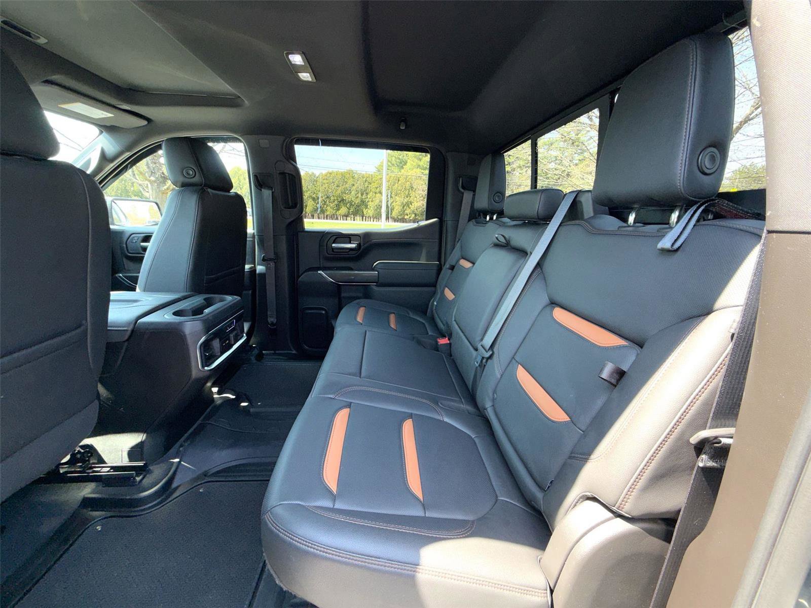 Used 2021 GMC Sierra 1500 AT4 w/ Technology Package AWD/4WD image 25
