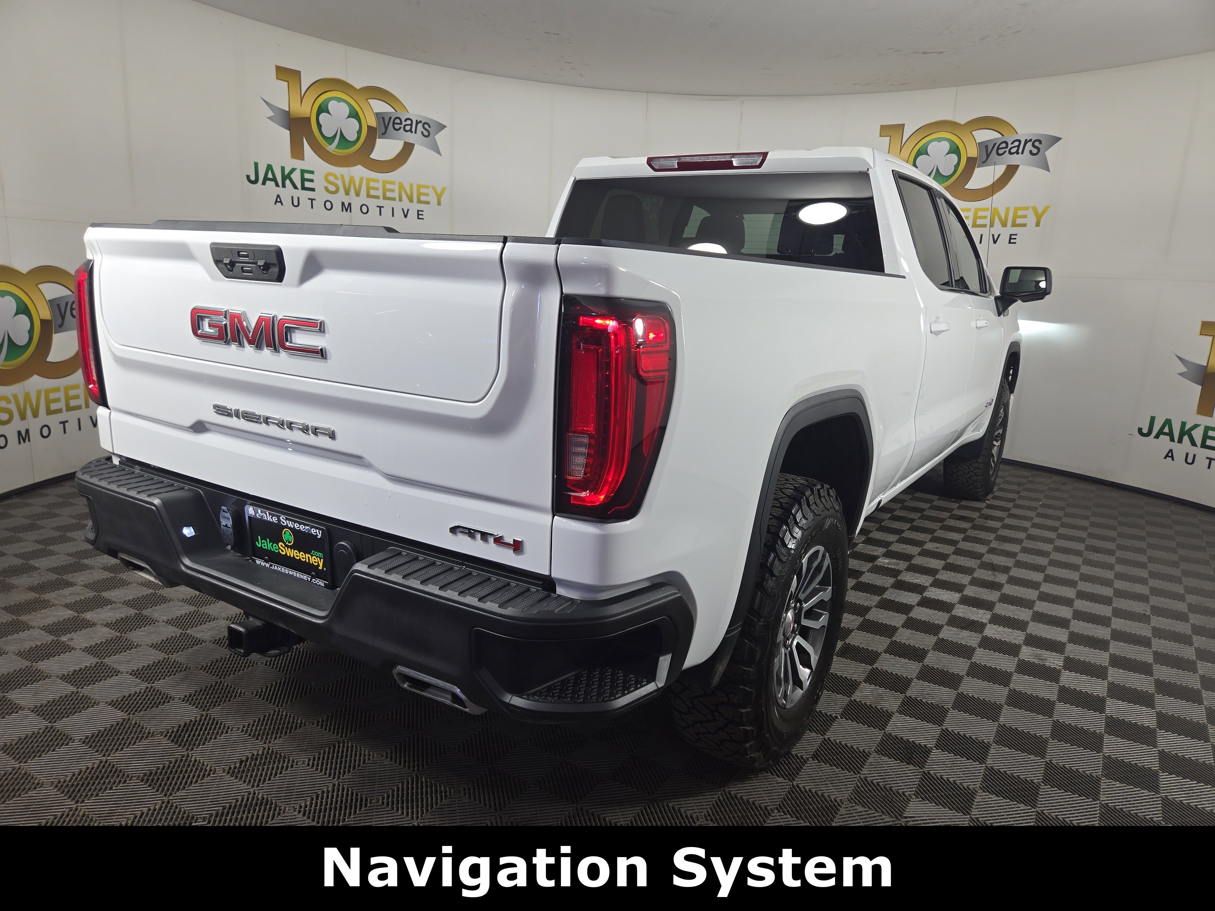 Certified 2022 GMC Sierra 1500 AT4 AWD/4WD image 9