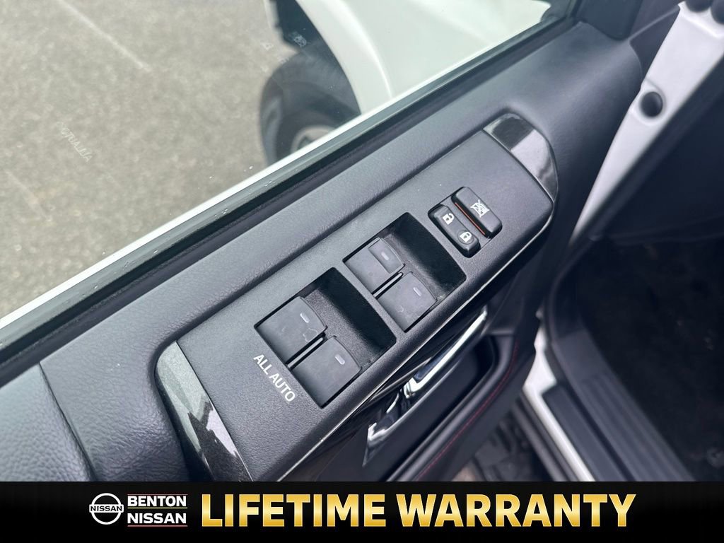 Used 2019 Toyota 4Runner TRD Off-Road image 12