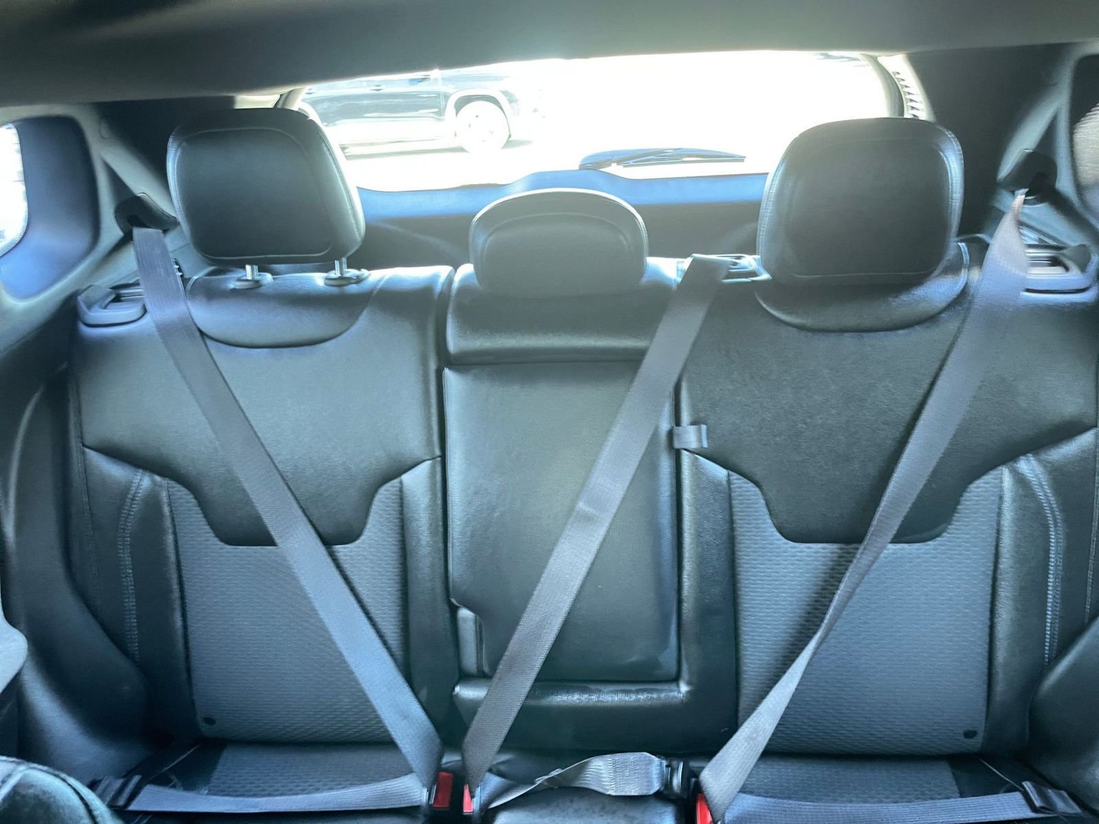 Used 2025 Jeep Compass Latitude image 38