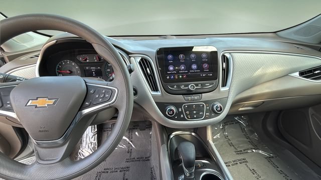 Used 2024 Chevrolet Malibu LT FWD image 11