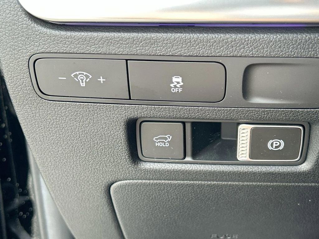 Used 2025 Hyundai Palisade Calligraphy image 32