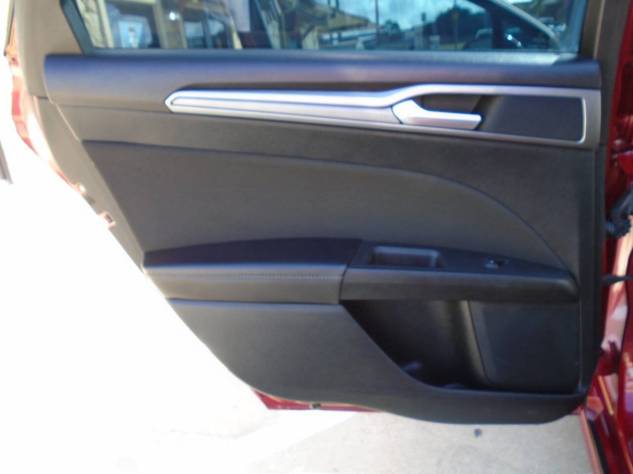 Used 2019 Ford Fusion SE FWD image 29