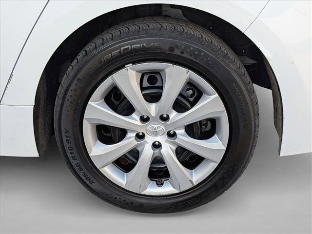 Used 2022 Toyota Corolla LE image 23