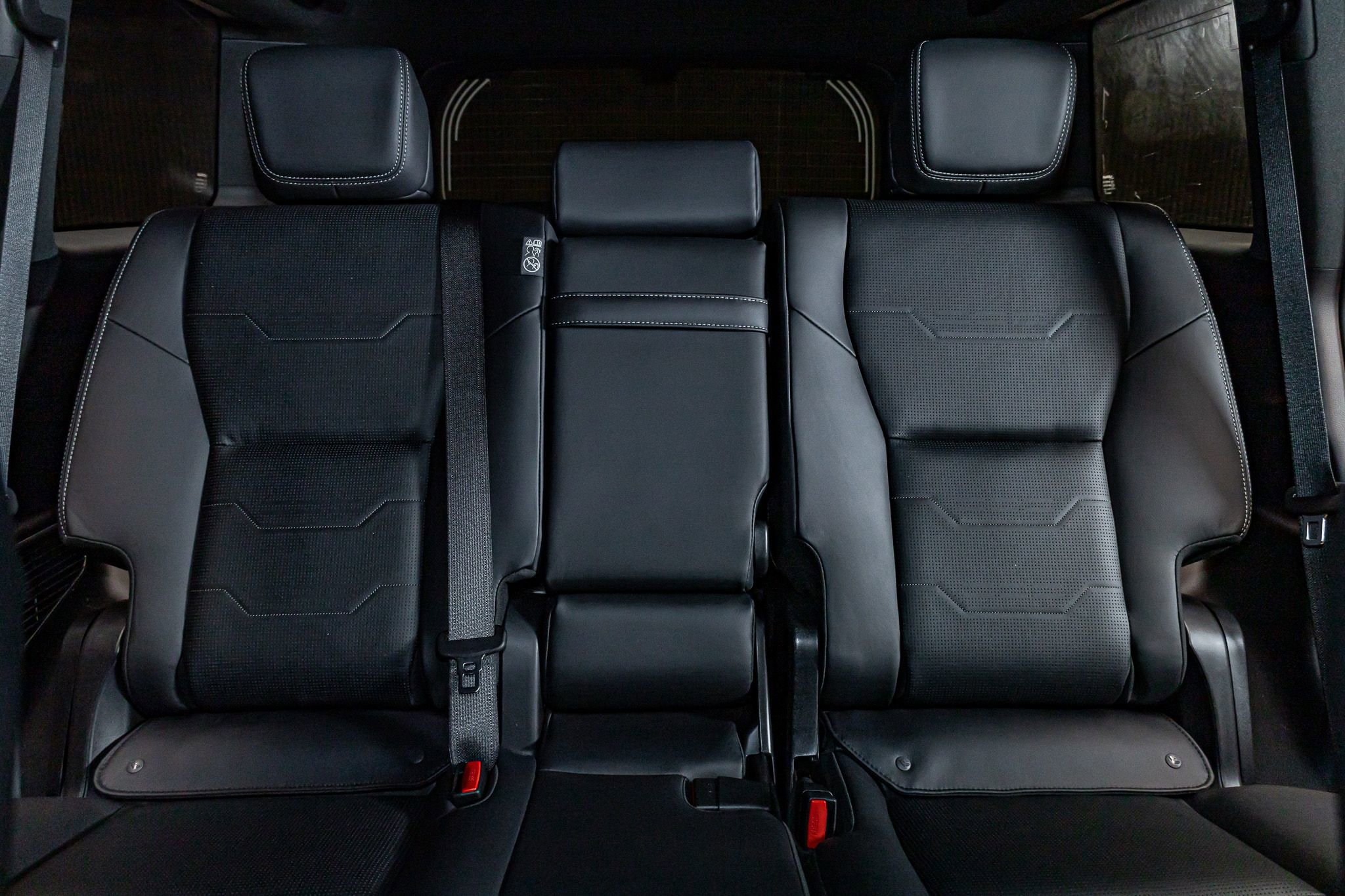 Used 2025 Lexus GX 550 w/ Cold Area Package image 23