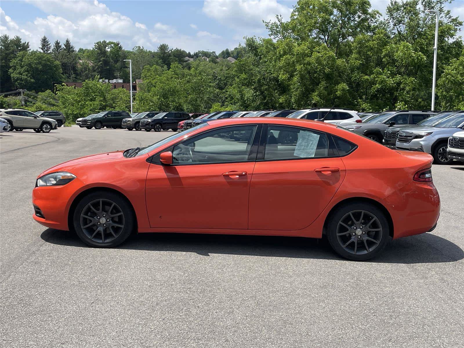 Used 2015 Dodge Dart SXT w/ Rallye Appearance Group FWD image 2