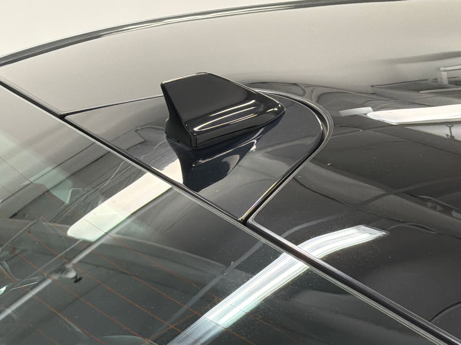 Used 2020 Lincoln Continental AWD w/ Premium Package image 8