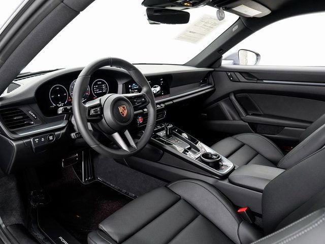 Certified 2025 Porsche 911 Carrera image 4
