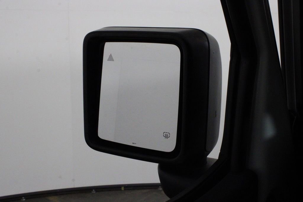 Used 2018 Jeep Wrangler Unlimited Rubicon image 41