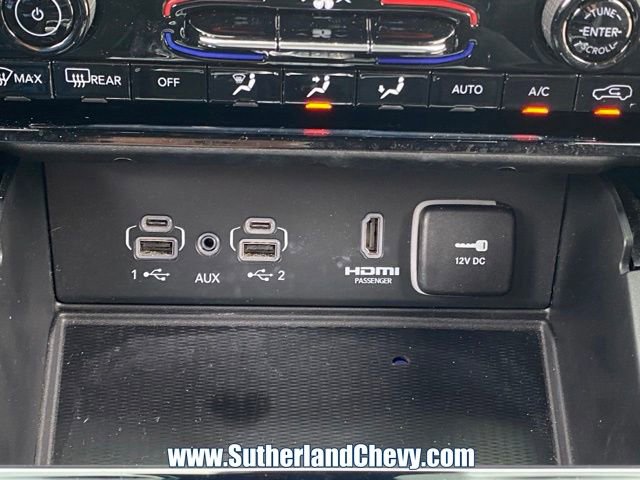 Used 2024 Jeep Grand Cherokee Trailhawk w/ Luxury Tech Group III AWD/4WD image 38