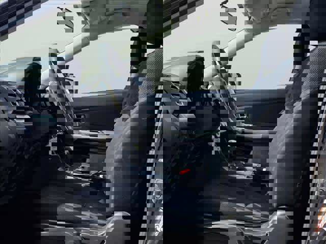 Used 2015 Subaru Impreza 2.0i Premium image 14