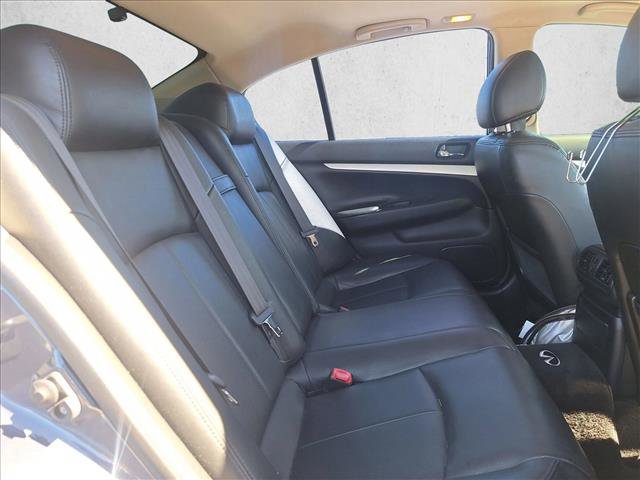Used 2009 INFINITI G37 Journey w/ Premium Pkg image 15