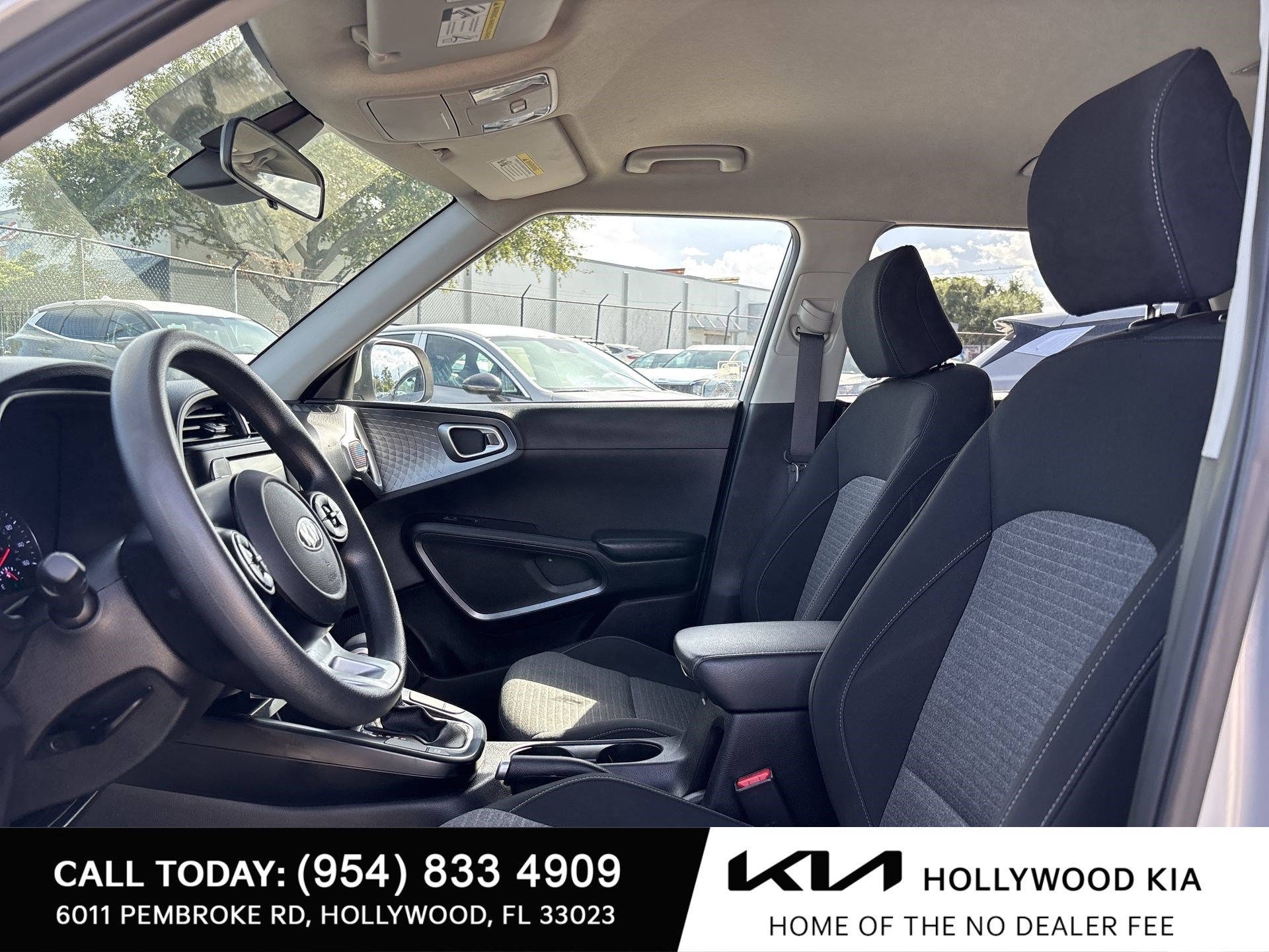 Used 2020 Kia Soul S FWD image 13