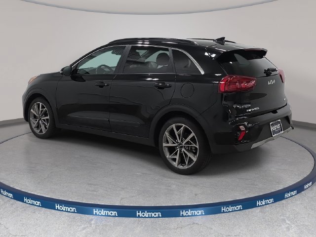 Used 2022 Kia Niro Touring Special Edition FWD image 8